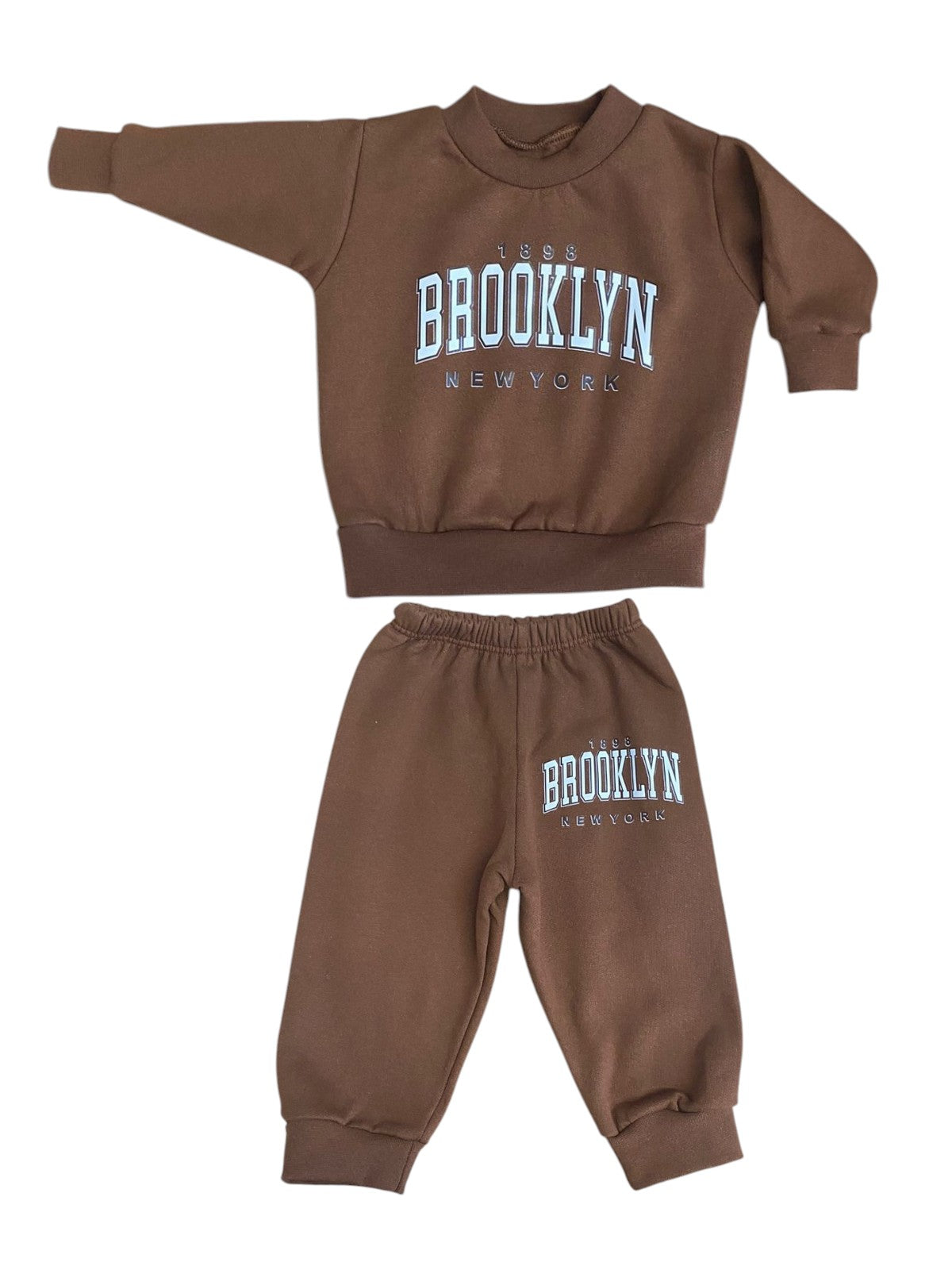 Pack X5 Conjunto de Frisa Buzo y Pantalón Brooklyn