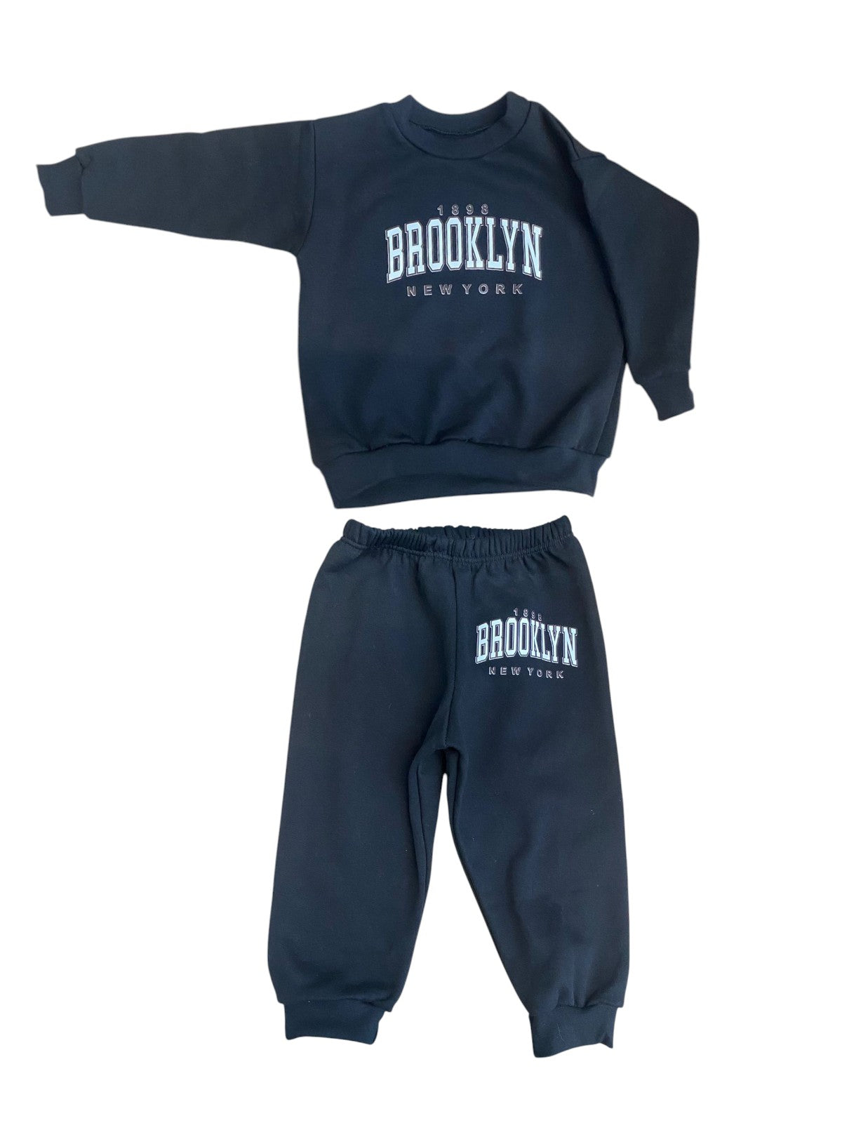 Pack X5 Conjunto de Frisa Buzo y Pantalón Brooklyn